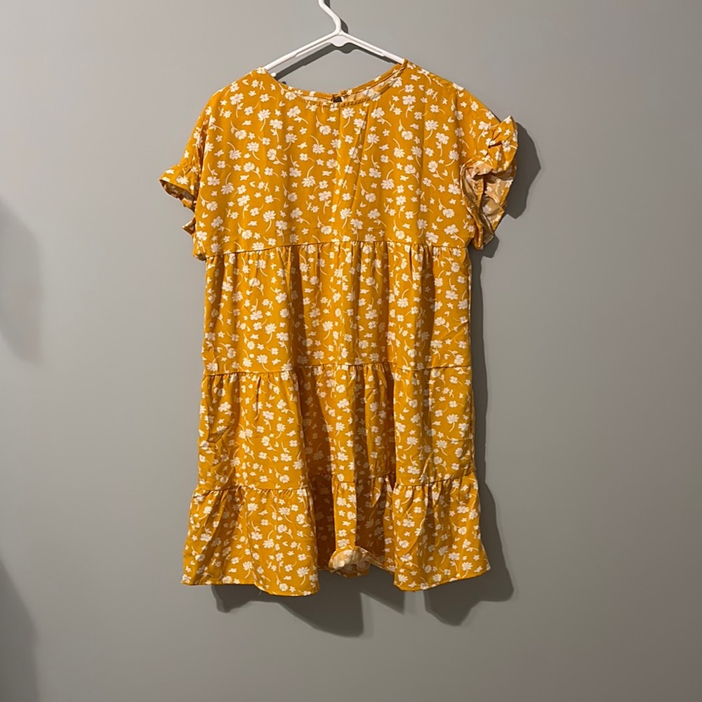 Floral Yellow Flowey Dress size M